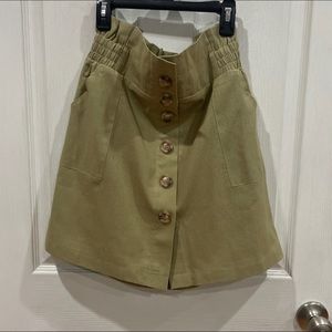Olive skirt with buttons